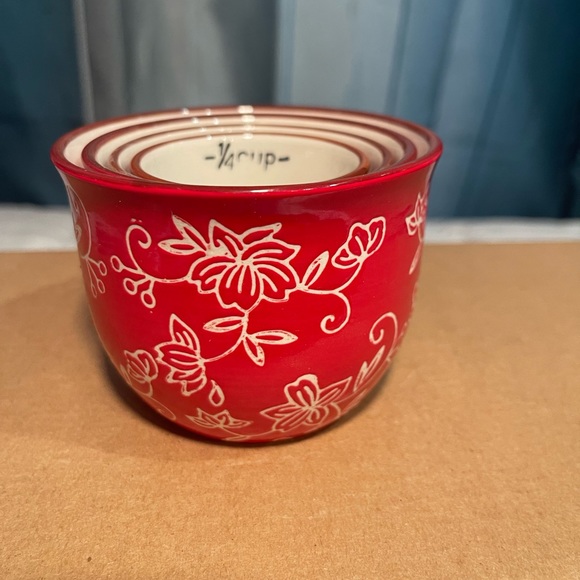 Temp-Tations by Tara Floral Lace, Set of 4 Dry Measure Nesting Cups Red - Picture 3 of 4